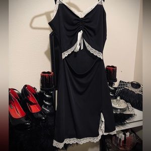 Women’s Small Black And White Lace Dress